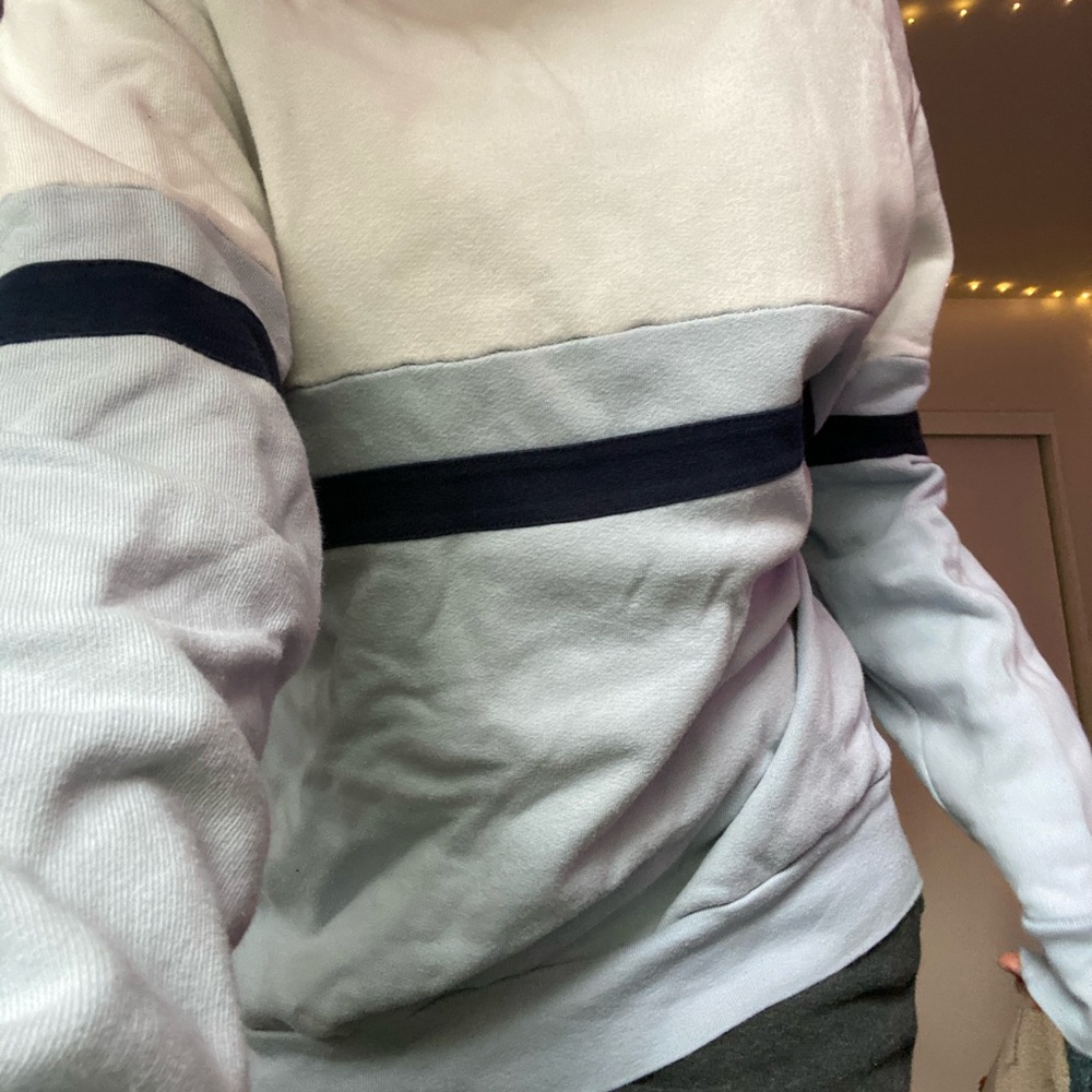 Brandy Melville Crewneck